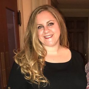 Meet your Posher, Alexandra